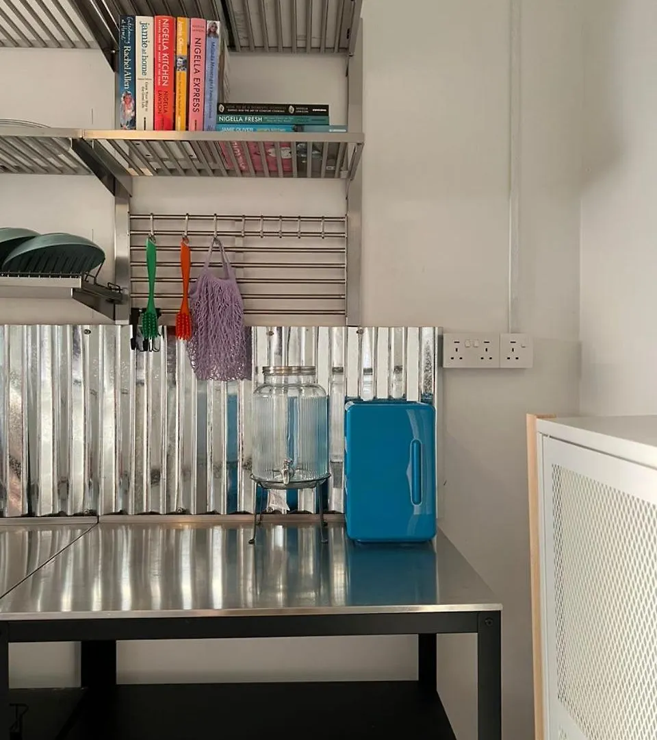 公寓 Nadi Flat Studio Seksyen 8, 5 Pax Only 莎阿南 马来西亚