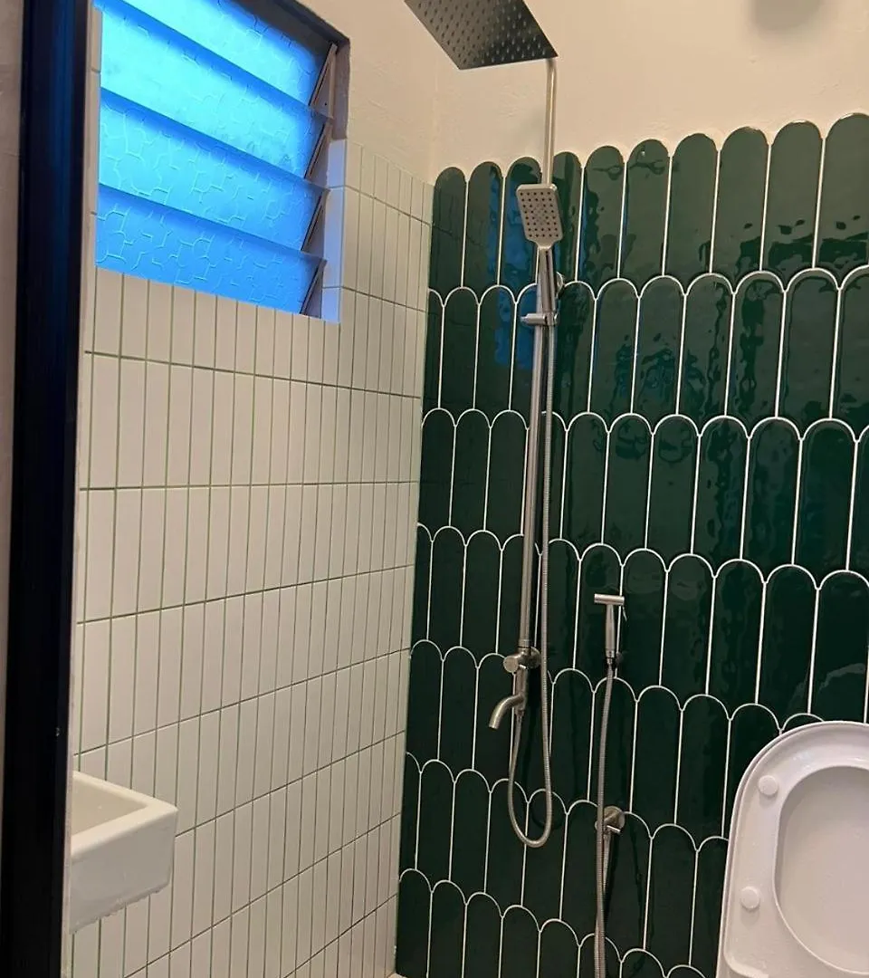Nadi Flat Studio Seksyen 8, 5 Pax Only 莎阿南 0*,